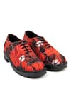 Buy_Jeetinder Sandhu_Red Stitchline Thread Tie-dye Print Shoes _at_Aza_Fashions