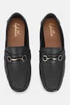 Buy_Lafattio_Black Pashmina Leather Textured Buckled Loafers _Online