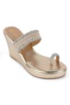 Crimzon_Gold Crystals Suniya Stone Embellished Kolhapuri Wedges _Online_at_Aza_Fashions