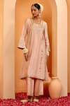 Buy_SWATI WADHWANI COUTURE_Peach Chanderi Embellished Gota Blunt V Sitaara Kurta Set _Online_at_Aza_Fashions