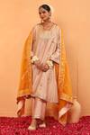 SWATI WADHWANI COUTURE_Peach Chanderi Embellished Gota Blunt V Sitaara Kurta Set _at_Aza_Fashions