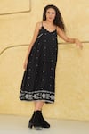 Buy_Indigo Dreams_Black 100% Cotton Hand Woven Geometric Jamdani Scallop Sahara Dress _at_Aza_Fashions