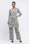 Buy_ABRAHAM AND THAKORE_Black Chanderi Printed Abstract Geometric Round Sequin Embellished Dress 