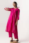 Buy_Naina Jain_Pink Silk V Neck Bandhani Maze Pattern Kurta Pant Set _at_Aza_Fashions