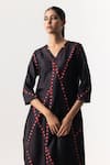 Naina Jain_Black Silk Embroidered Pearl V Neck Web Bandhani Pattern Kurta Pant Set _at_Aza_Fashions