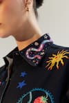 Buy_NOIB_Blue Cotton Twill Printed Garden Of Eden Collar Xena Shirt _Online_at_Aza_Fashions