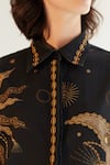 Buy_NOIB_Black Cotton Twill Printed Garden Of Eden Collar Xena Overshirt _Online_at_Aza_Fashions