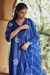 Buy_Ayaka_Blue Silk Organza Embroidery Thread Scallop Border Dupatta _Online_at_Aza_Fashions