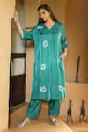 Ayaka_Green Viscose Tabby Hand Embroidered Floral V-neck Kurta _at_Aza_Fashions