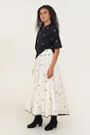 Buy_Indigo Dreams_Black 100% Cotton Hand Woven Circular Jamdani Round Palm Top With Skirt _Online_at_Aza_Fashions