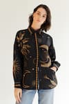 Buy_NOIB_Black Cotton Twill Printed Garden Of Eden Collar Xena Overshirt _at_Aza_Fashions