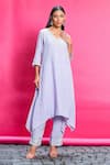 Priyanka Jain_Purple Cotton Linen Embroidery Floral V Neck Asymmetric Kurta With Pant _Online_at_Aza_Fashions