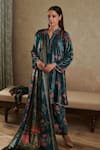 Buy_Rainas_Blue Velvet Printed Blossom Band Collar Kurta Pant Set _at_Aza_Fashions