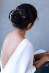 De'anma_Gold Qinisa Criss Cross Shaped Cutwork Hair Bun _at_Aza_Fashions