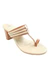 The Madras Trunk_Off White Colorblock Strap Woven Kolhapuri Heels _Online_at_Aza_Fashions