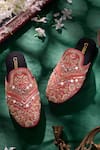 Buy_Kurrbat_Pink Embroidery Beebah Mules _at_Aza_Fashions