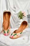 Buy_La Fiza_Beige Thread Pinklet Embroidered Juttis _at_Aza_Fashions