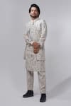 Buy_Son of A Noble Snob_Ivory Printed Abstract Bundi And Kurta Set 