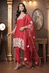 Surabhi Arya_Red Kurta Mul Chanderi Embroidered Thread Square Foliage Pant Set _at_Aza_Fashions