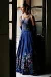 Buy_Megha Pitti_Blue Dupion Silk Printed Floral Sweetheart Neck Lehenga Corset Set 