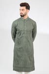 Kasbah_Green Silk Embroidered Thread Chikankari Kurta _Online_at_Aza_Fashions