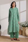 Buy_Vasstram_Green Cotton Woven Polka Dot Mandarin Collar High-low Kurta With Pant _at_Aza_Fashions