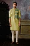 Buy_DiyaRajvvir_Green Cotton Silk Embroidered Thread Geometric Kurta And Pant Set _at_Aza_Fashions