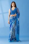 Buy_Thee Modern Roots_Blue Chiffon Printed Geometric Saree _at_Aza_Fashions