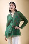 Buy_SHRADDHA RAMBHIA_Green Chanderi Print Kalamkari Floral Mandarin Collar Shirt 