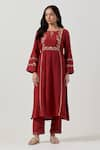 Buy_Priya Chaudhary_Red Chanderi Silk Embroidered Floral Veil Key Hole Kurta Set _Online_at_Aza_Fashions