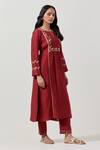 Priya Chaudhary_Red Chanderi Silk Embroidered Floral Veil Key Hole Kurta Set _at_Aza_Fashions