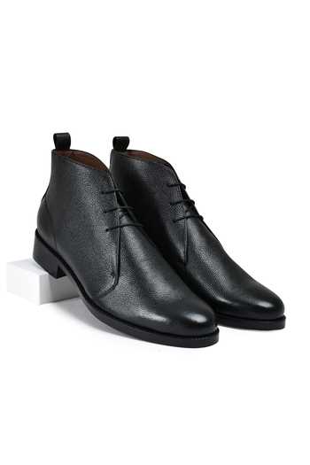 Buy_Wednesday Lifestyle_Black Philip Milled Leather Chukka Boots _at_Aza_Fashions