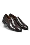 Buy_Wednesday Lifestyle_Brown Plain Roy Leather High-shine Loafers _at_Aza_Fashions