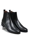Buy_Wednesday Lifestyle_Black Plain Wade Leather Chelsea Boots _at_Aza_Fashions