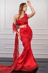 Buy_Mireya Sanya_Red Satin Sculpted Wire One-shoulder Pre-draped Saree With Blouse _at_Aza_Fashions