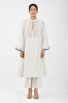 Buy_Diva by Sangeeta Ranka_Off White Chanderi Embroidery Zardozi Mandarin Collar Kurta Set _at_Aza_Fashions