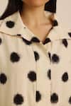 Buy_Vasstram_Off White Ikat Printed French Knot Collared Shirt Dress 