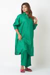Buy_Vasstram_Green Linen Collared Solid Kurta With Pant _at_Aza_Fashions
