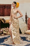 Buy_Itrh_Gold Lampi Gota Embroidered Mirror Criss-cross Ibaarat Aayna Blouse And Skirt Set 