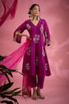 Buy_Show Shaa_Magenta Kurta Chanderi Embroidered Thread V-neck Patch With Pant _at_Aza_Fashions