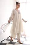 Buy_ISHRAM COUTURE_Ivory Handwoven Cotton Silk Embroidered Thread Nirav Floral Kurta Pant Set _Online_at_Aza_Fashions