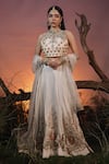 Buy_ISHRAM COUTURE_Ivory Handwoven Cotton Silk Embroidered Golden Zari Band Sadhvi Lehenga Set _at_Aza_Fashions