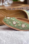 Buy_Amaryllis For Her_Green Pearl Ivy Bloom Embroidered Juttis 