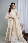 Buy_SUTI KAPDA_Off White Chanderi Hand Painted Floral Stand Collar Lehenga Set _at_Aza_Fashions