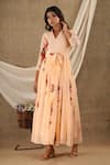 Buy_SUTI KAPDA_Peach Chiffon Georgette Hand Painted Floral Veil V Neck Veli Maxi Dress _at_Aza_Fashions