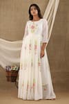 Buy_SUTI KAPDA_White Chiffon Georgette Hand Painted Flower Round Dress _at_Aza_Fashions