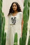 Richa Khemka_White Organza Applique Rose Spread V Neck Azalea Dress With Cape _Online_at_Aza_Fashions