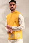 Mayank Modi - Men_Yellow Silk Cotton Embroidered Thread Floral Bundi Kurta Set _at_Aza_Fashions