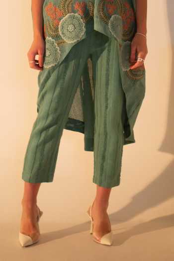 Buy_Oja_Green Linen, Jersey, Handloom Cotton Embroidery Floral Crochet Kurta With Pant _Online_at_Aza_Fashions