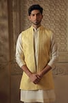 Buy_Vanshik_Yellow Raw Silk Embroidery Floral Jaal Bundi Kurta Set _Online_at_Aza_Fashions